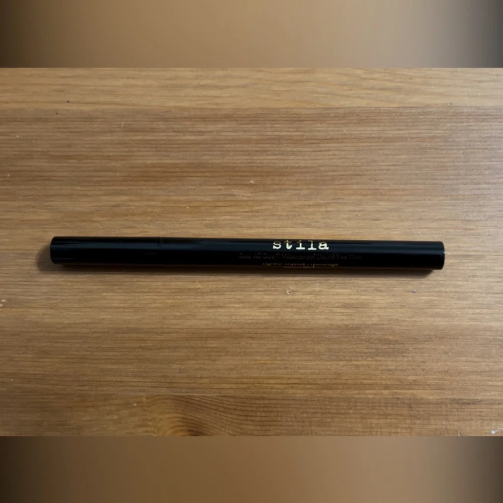 Stila Stay All Day Smudge stick waterproof eye liner stingray black full size